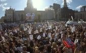 El caso motivó a familiares y amigos de la víctima, acompañados de una multitud de personas, a movilizarse en la capital de Argentina.