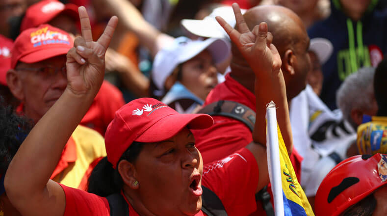 Cabello dijo que la Fuerza Armada Nacional Bolivariana (FANB) es "totalmente distinta, es antiimperialista, bolivariana, profundamente chavista y está para hacer la independencia junto a nuestro pueblo"