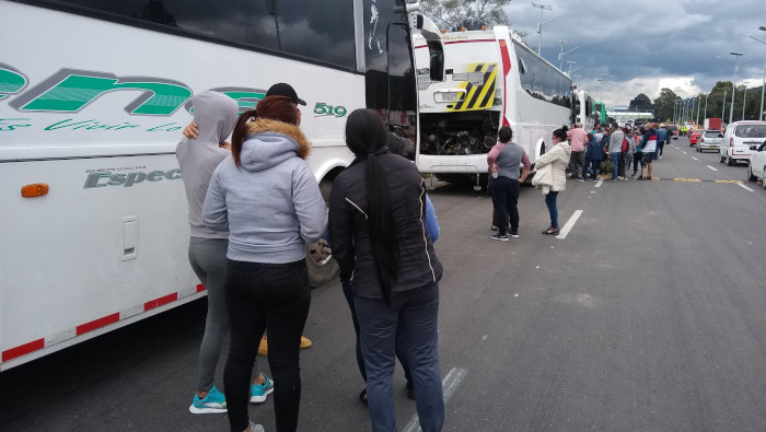Civiles venezolanos en Colombia llevan ya varios días buscando retornar a su patria.