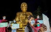 Budistas toman medidas para celebrar el Día de Vesak en medio de la pandemia del coronavirus.