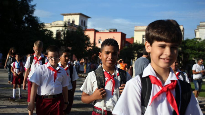 Las clases se reiniciarán solo en un entorno seguro para los estudiantes, afirmó la titular cubana de Educación .