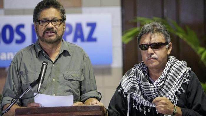 Iván Márquez, y Jesús Santrich se apartaron de la implementación de los acuerdos por falta de garantías por el Estado colombiano.