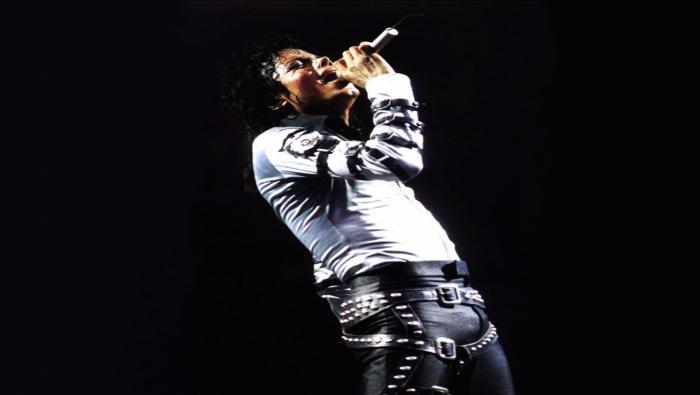Michael Jackson acumuló ventas estimadas de más de 350 millones de producciones musicales en todo el mundo.