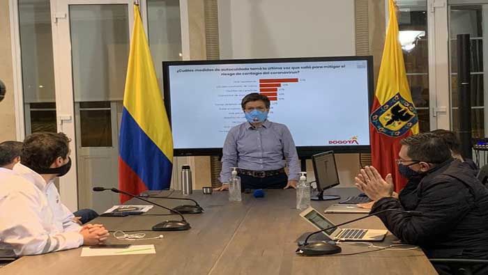 La alcaldesa de Bogotá, advirtió que podria declarar la alerta roja en el sistema sanitario de la capital ante el aumento de casos de coronavirus.