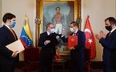 El canciller venezolano y el embajador turco se reunieron en la Casa Amarilla, sede de la diplomacia en Caracas.
