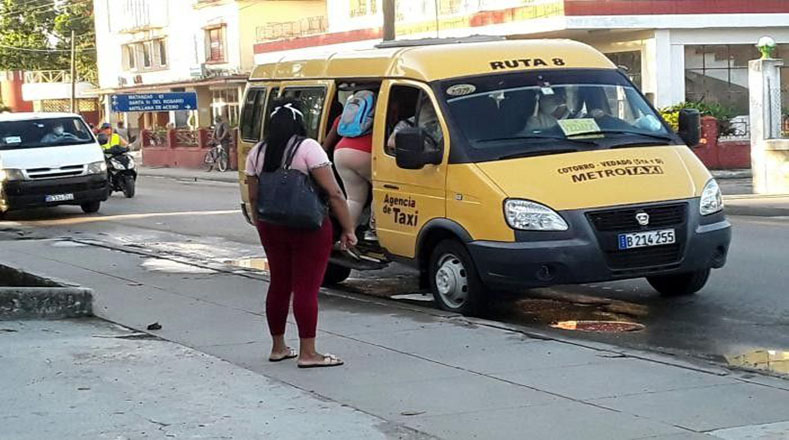 Las "gacelas", taxis colectivos de La Habana, han retornado al servicio público esta jornada de viernes.
