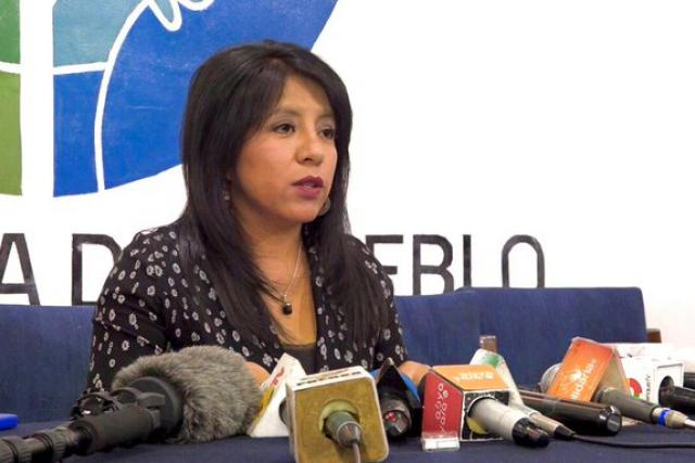 Nadia Cruz, defensora del pueblo, se enfrenta al desconocimiento de su interinato por parte del Gobierno de facto de Bolivia.