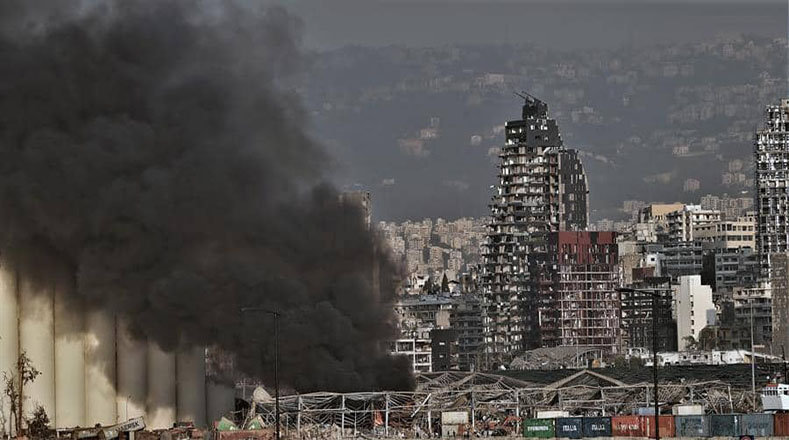 Fueron dos explosiones las que sacudieron a la ciudad de Beirut este martes. Ambas dieron lugar a muchas especulaciones, entre ellas las que había sido un atentado, sin embargo, la explosión fue en el puerto número 12 de la ciudad.