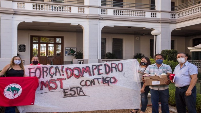 Los delegados del Movimiento Sin Tierra desearon a Pedro Casaldáliga una pronta recuperación.