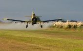 Los plaguicidas autorizados tienen una amplia utilización en la agricultura con diversos métodos en su utilización, como la aviación.