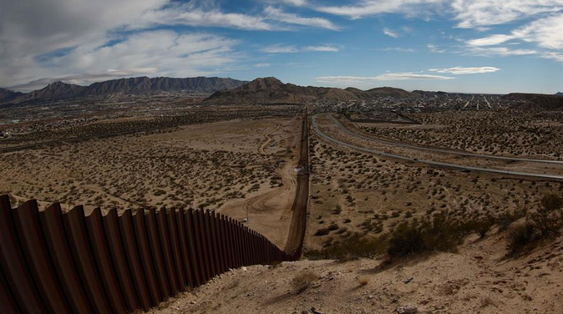 El muro se extendería por los más de 3.000 kilómetros de bordes que comparten Estados Unidos y México, y sería inaccesible, al decir del mandatario de EE.UU.