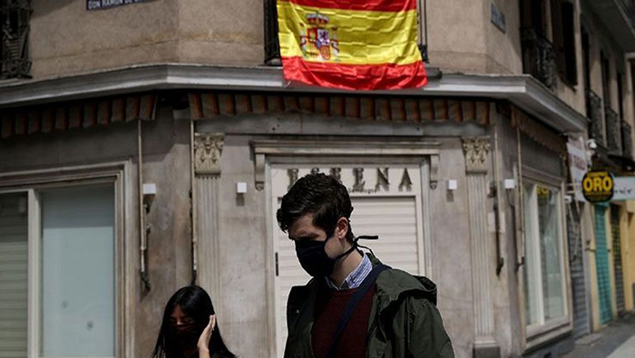 España reporta un repunte de casos confirmados de la Covid-19 ¿Cree usted que el Gobierno debería profundizar las medidas de control del virus?