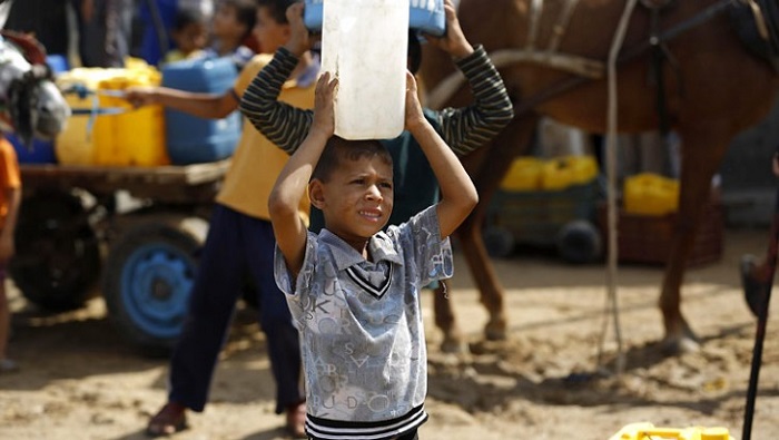 La falta de agua, electricidad, alimentos y otros productos y servicios esenciales ha agravado sensiblemente la situación humanitaria de la Franja de Gaza.