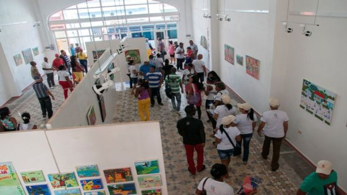 El segundo Salón nacional Ekman, Hombre y Naturaleza exhibirá obras de arte naif realizadas por artistas cubanos inspirados en la naturaleza de la isla explorada por el científico europeo.