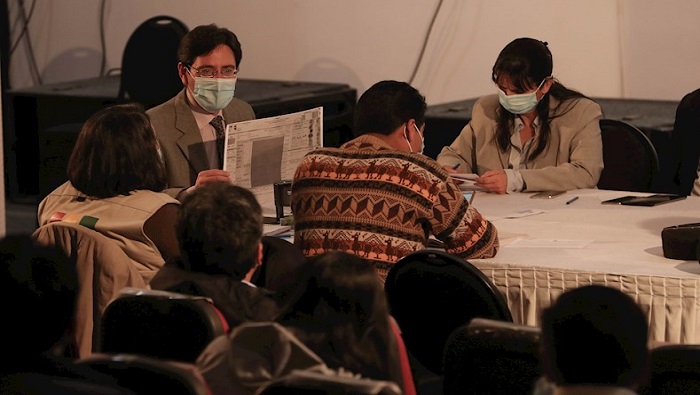 Más de 7 millones de bolivianos eligieron a las autoridades del país y los resultados oficiales se darán este miércoles.