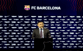 "Tomamos la decisión de no convocar el voto y dimitir inmediatamente de nuestras funciones", reiteró el empresario que presidió el FC Barcelona desde el 2014.