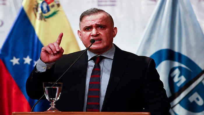 El fiscal venezolano, Tarek William Saab indicó que Carreño fue detenido por su participación en planes conspirativos contra la paz democrática.