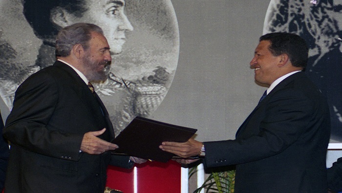 El nacimiento hace dos décadas de la cooperación Cuba-Venezuela significó el renacer del sueño de Bolívar y Martí, afirmó el presidente cubano.