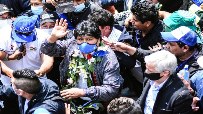 Evo Morales retoma su agenda de contactos con movimientos y organizaciones sociales de la región suramericana, tras su regreso a Bolivia.
