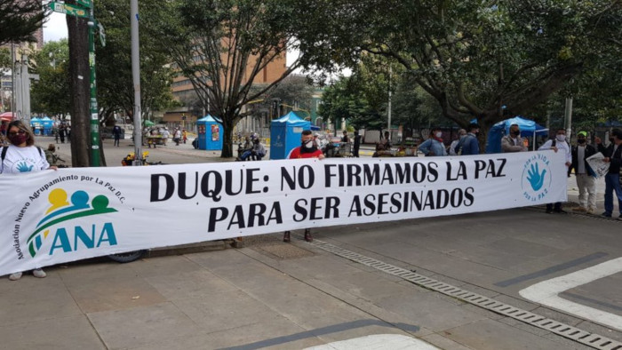 Los exrebeldes marcharon recientemente en Bogotá con el fin de denunciar estos hechos y las amenazas a sus vidas.