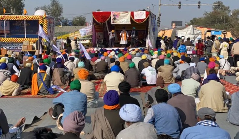 Las protestas de los trabajadores del campo indio han sostenido sus protestas durante más de un mes con extensión hasta la capital, Nueva Delhi.