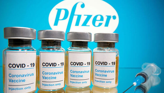 La vacuna Pfizer-BioNTech se administra desde hace varias semanas en el Reino Unido, la Unión Europea, Estados Unidos y Suiza, entre otros países.