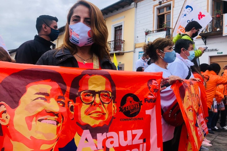 La campaña presidencial en Ecuador arrancó en el último día de 2020 y tiene como protagonista en la distancia al expresidente Rafael Correo.