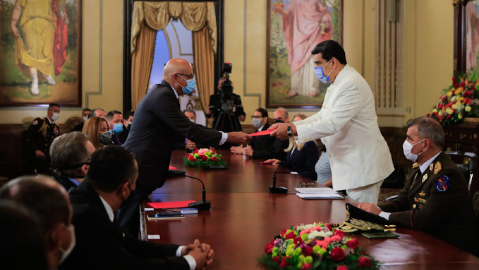 Comisiones similares se presentarán ante los otros tres Poderes del Estados venezolano.