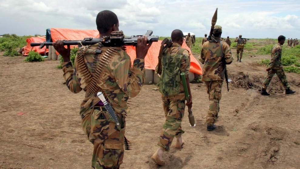 El Ejército de Somalia mantiene sistemáticos enfrentamientos con el grupo armado Al Shabab, vinculado a la red Al Qaeda.
