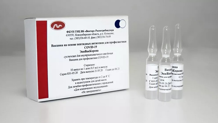 La vacuna EpiVacCorona se le puede administrar a personas alérgicas e inmuniza contra el coronavirus por al menos seis meses.