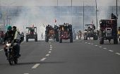 La singular protesta, en tractores, marchó hacia la capital india en ocasión de la celebración de la fiesta nacional: el Día de la República.