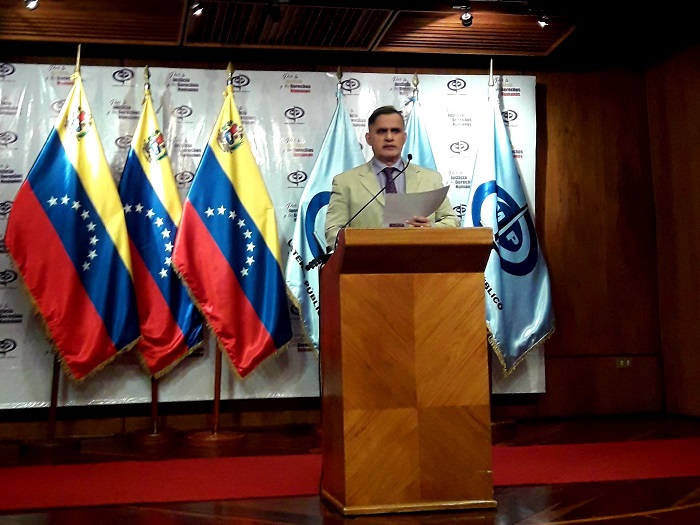 El fiscal general de Venezuela informó sobre la detención de 19 personas por tráfico ilegal de cocaína.