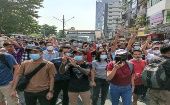  Con el grito "Abajo la dictadura militar" los manifestantes se movilizan en Ragún rechazando el golpe militar.