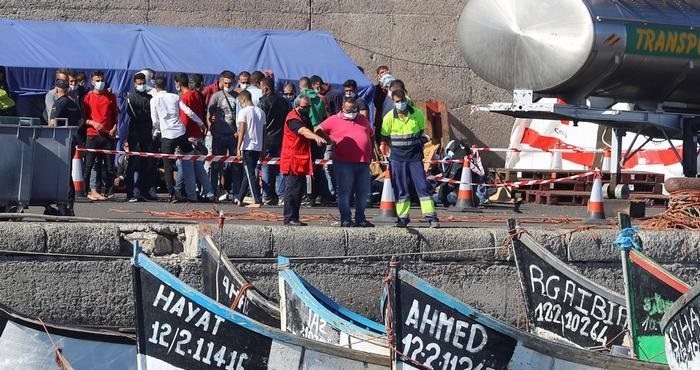 La cifra acumulada de migrantes llegados al archipiélago canario de forma irregular en lo que va de año asciende a 2.580 personas.