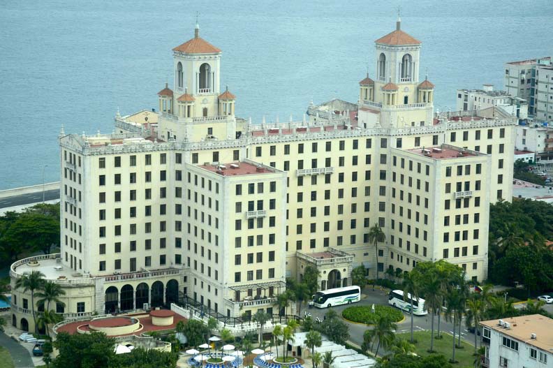 El ministro cubano precisó que en caso de que algún turista resulte positivo a la Covid-19, si es sintomático, es trasladado a un hospital.
