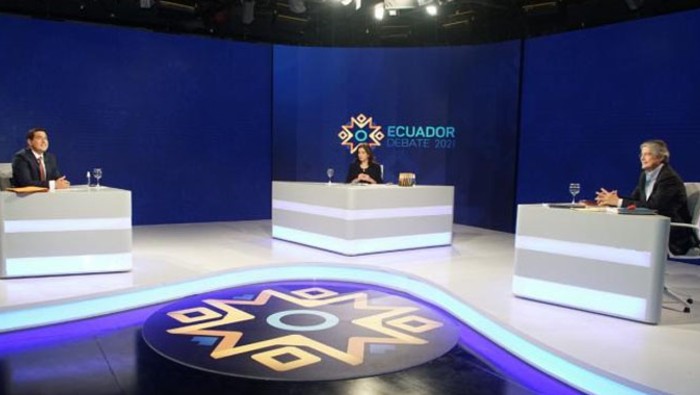 Ataques, interrupciones y poca profundidad por el formato de debate protagonizaron en este domingo los candidatos a la presidencia de Ecuador