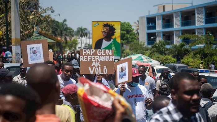 Los haitianos, además de protestar contra los asesinatos, secuestros e inestabilidad, exigen la renuncia del presidente