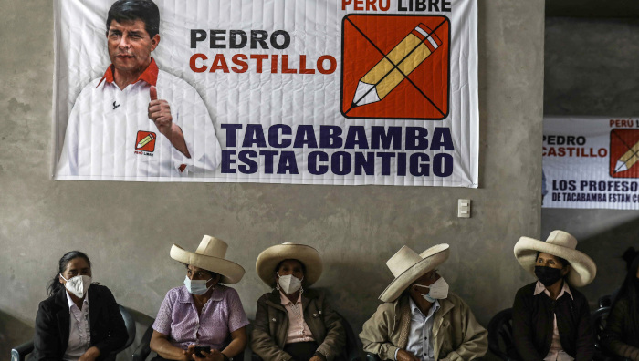 Perú, un país que le teme a un campesino con lápiz