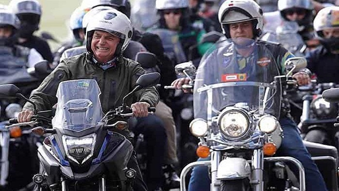 Tras el masivo desfile de motos, Bolsonaro reiteró que jamás el Ejército irá a las calles para mantener a los brasileños dentro de casa.