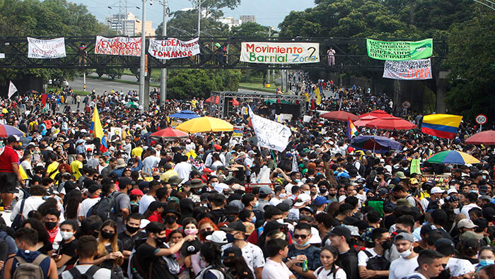 A pesar de la represión, se mantienen las manifestaciones en Colombia en contra de las políticas neoliberales de Iván Duque.