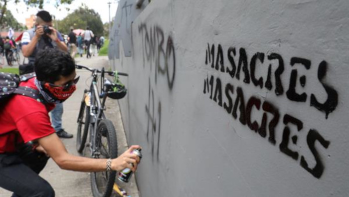  Para la ONG CORPADES y la Agencia de Prensa Análisis Urbano el número de masacres es de 38.