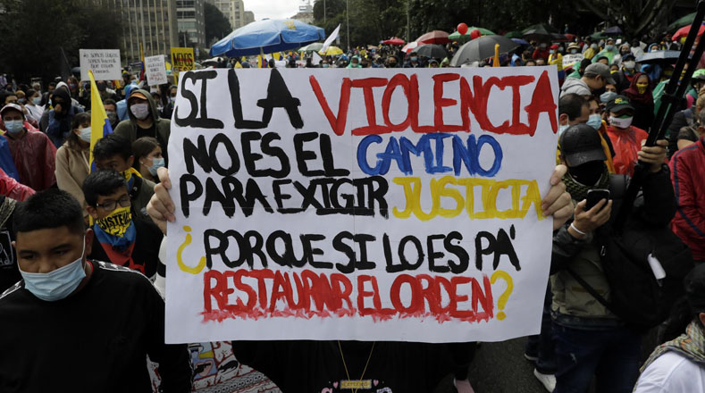 En la jornada 31 de las protestas, organizaciones y usuarios de las redes sociales han denunciado represiones en varias ciudades del país por parte de agentes del Escuadrón Móvil Antidisturbios (Esmad), principalmente en los departamentos de Cali y Cundinamarca.