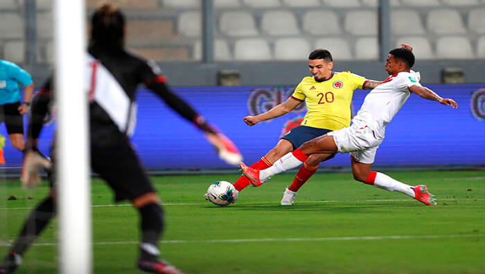 La selección colombiana se impuso por 3 goles a 0 al combinado peruano.