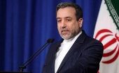 Araqchi explicó que pese a la llegada de Joe Biden a la Casa Blanca, el Departamento de Estado de EE.UU. continúa aplicando las sanciones contra Teherán.