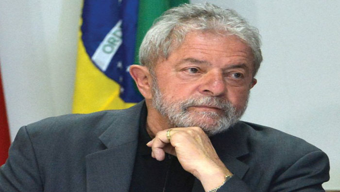 El expresidente brasileño anunció que su posible candidatura para los comicios se dará en el momento indicado.