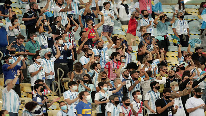 Para el cotejo que terminó con el triunfo de la selección Argentina después de 28 años de sequía de títulos, la Conmebol dispuso para cada equipo una distribución de 2.200 boletas.