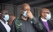 Zuma es acusado de haber recibido sobornos con la intermediación de un asesor financiero y la imputación siguió un camino judicial muy complejo durante más de una década hasta que dejó la presidencia sudafricana.