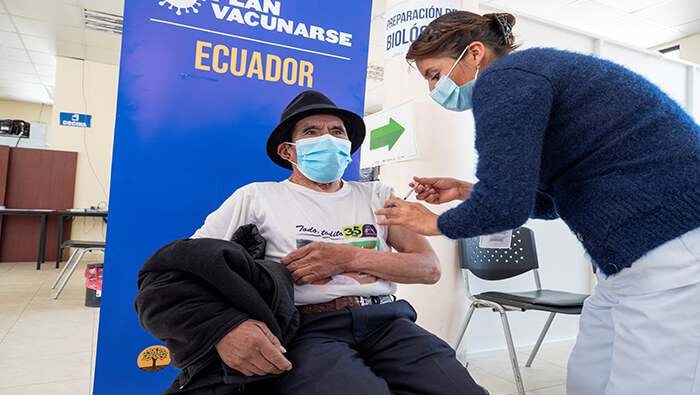 El Gobierno de Guillermo Lasso espera inmunizar a nueve millones de personas contra la Covid-19 en los primeros 100 días de gestión.