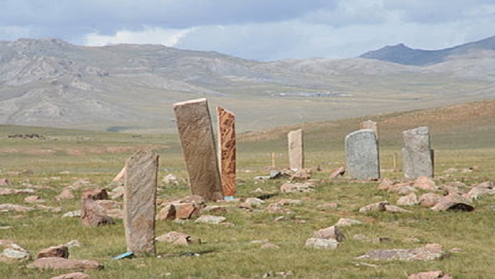 Mongolia aspira a que los conocidos como Monumentos de piedra de ciervo ingresen en la lista del patrimonio mundial.