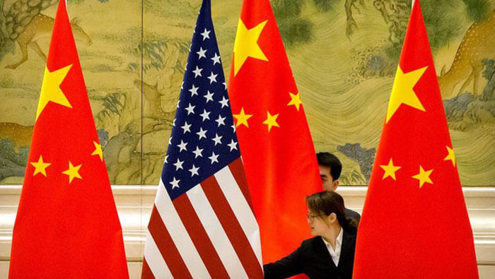 De acuerdo a la cancillería china, EE.UU. intenta responsabilizar a Beijing de sus problemas internos.